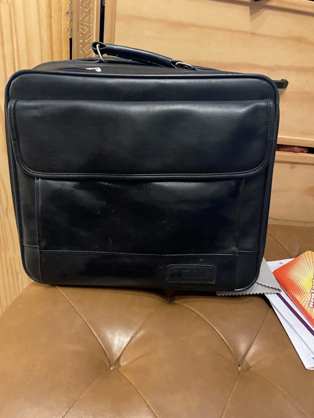 Targus Black Leather Travel Briefcase with Front Pocket